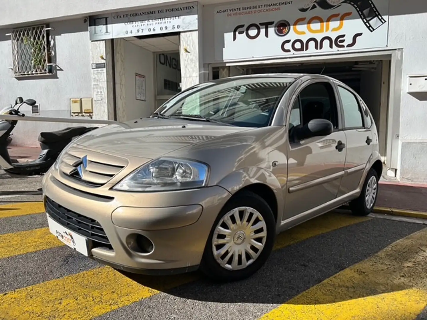 Citroen C3 1.4 HDI70 FURIO Beige - 1