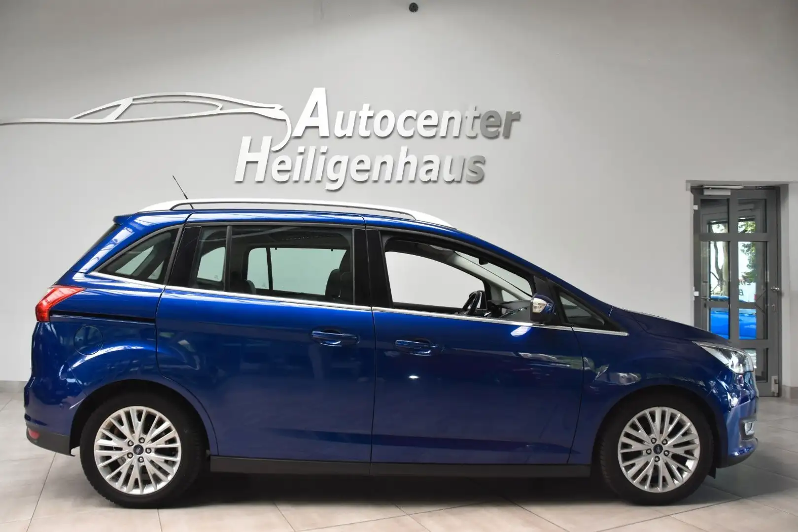 Ford Grand C-Max Titanium Navi Kamera Pano 7-Sitzer Bleu - 2