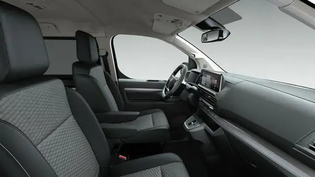 Opel Zafira Edition 2.2 Diesel 8-Gang Automatikgetriebe 132... Ansicht 5