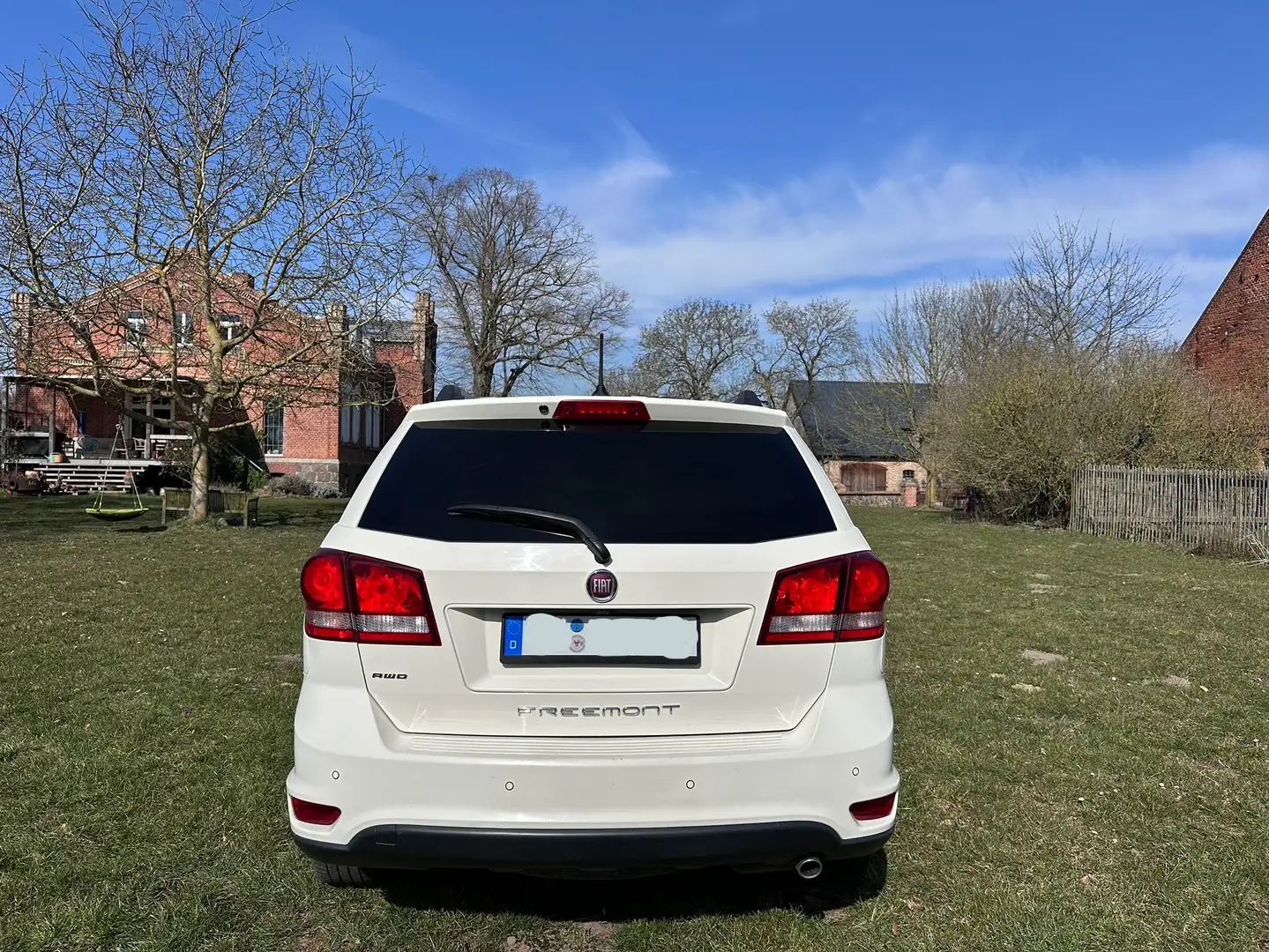 Fiat Freemont 2.0 Multijet 16V DPF Automatik Allrad My Weiß - 2