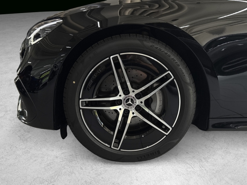 Mercedes-Benz E 450 d 4MATIC T AMG AHK SHZ NIGHT ACC SOUND ACC — photo 3