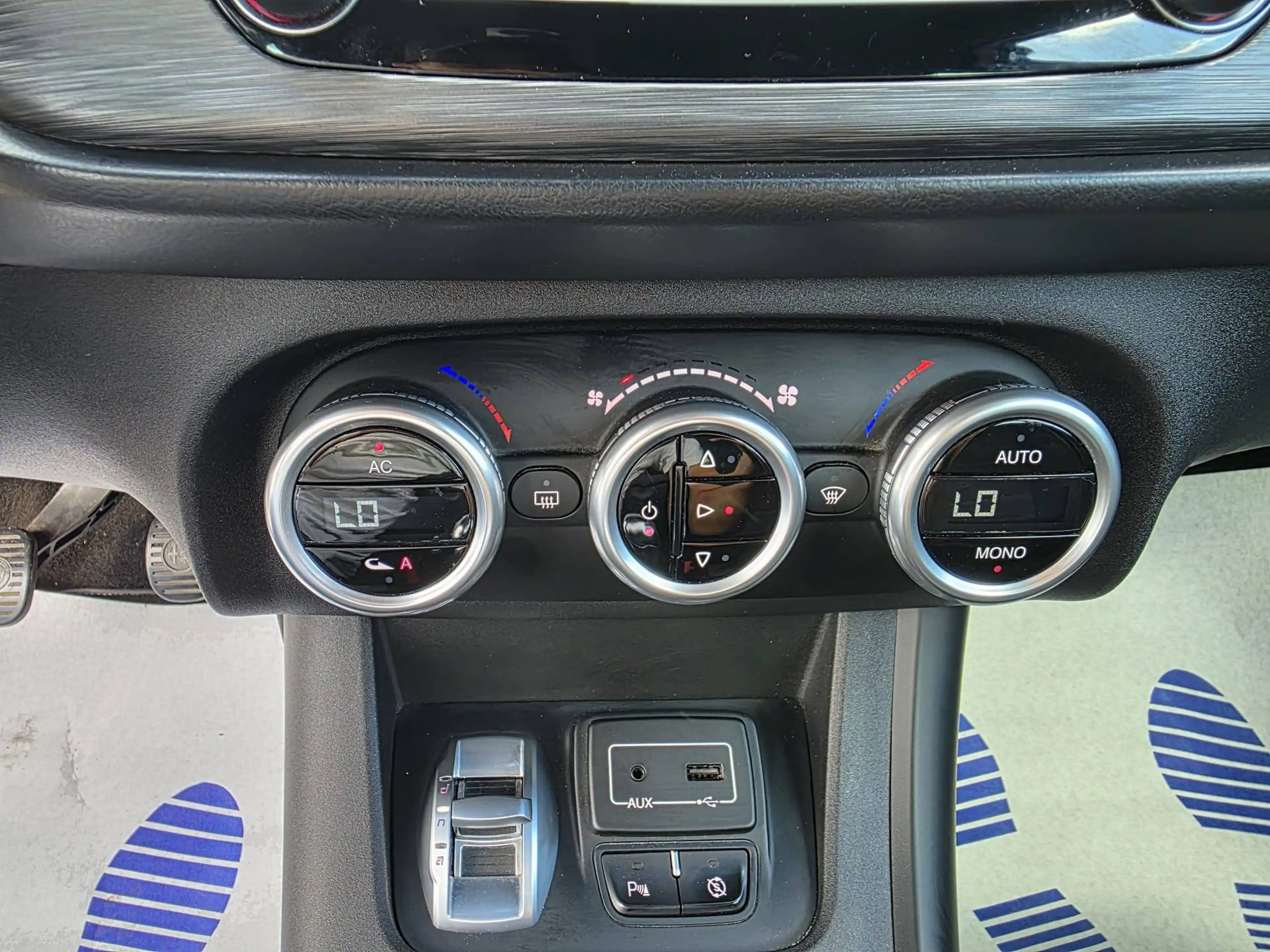 Alfa Romeo Giulietta 1.6 JTDm *1ER PROPRIETAIRE*GARANTIE 1 AN — photo 13
