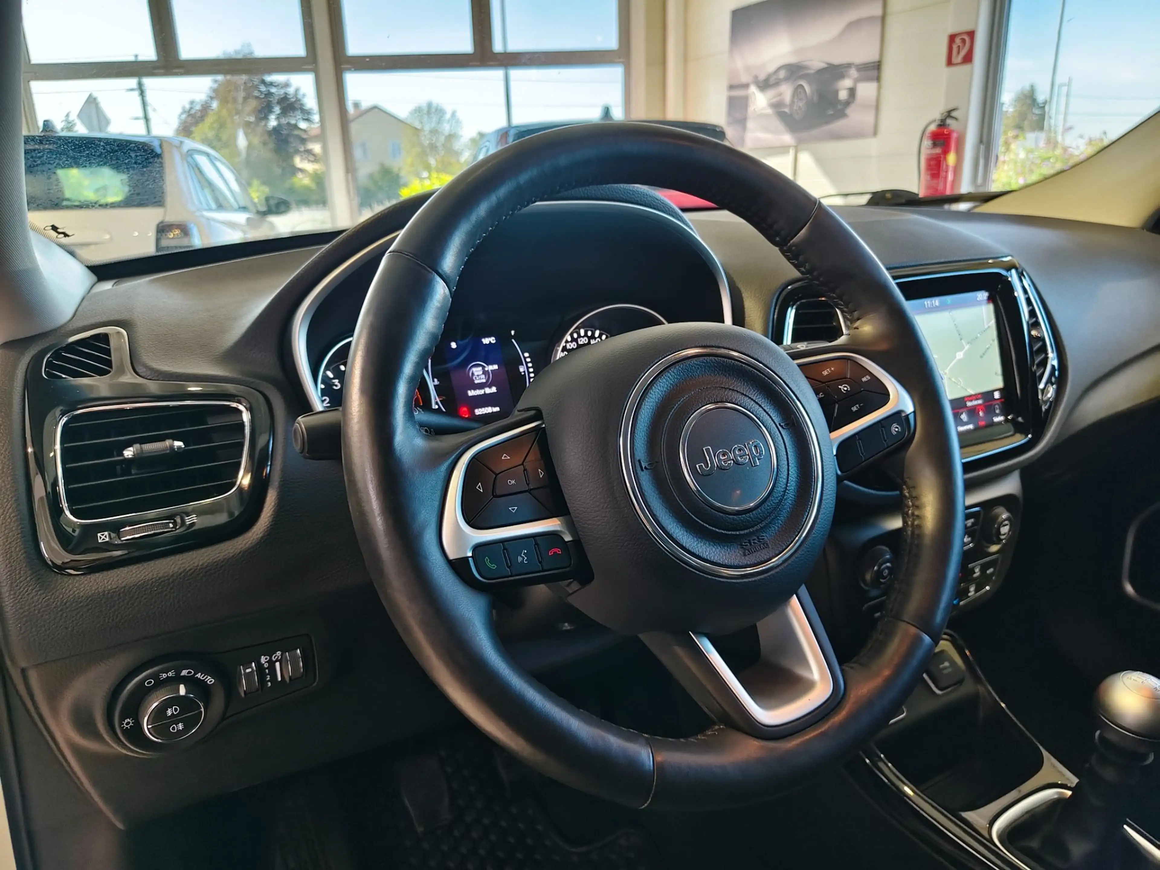 Jeep Compass 1,4 MultiAir2 FWD Night Eagle --WENIG KILOMETER-- — photo 8