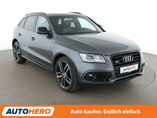 Audi SQ5 view 8