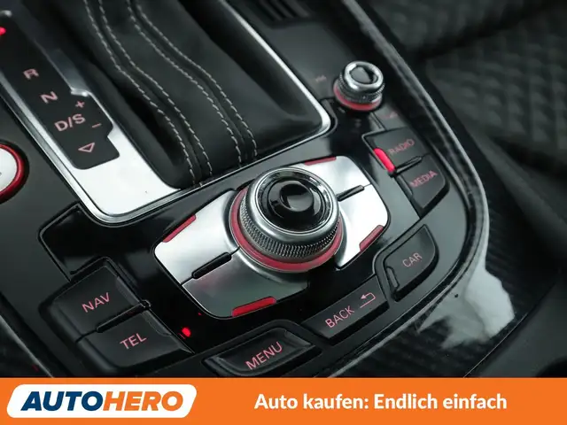 Audi SQ5 view 26