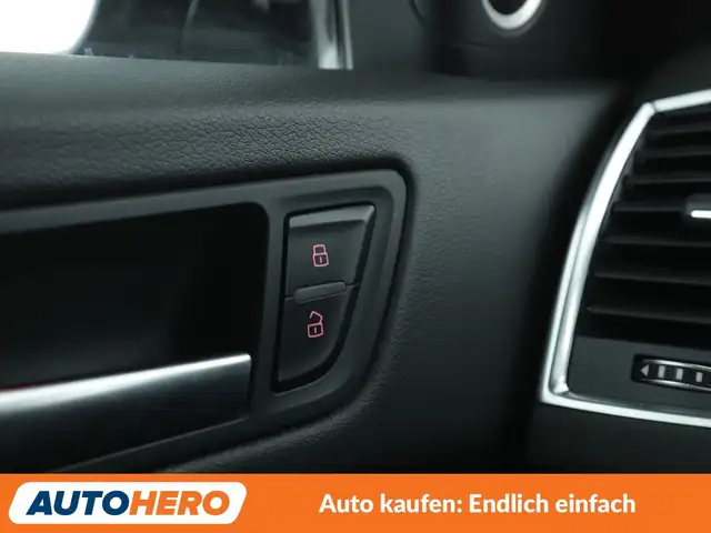 Audi SQ5 view 28