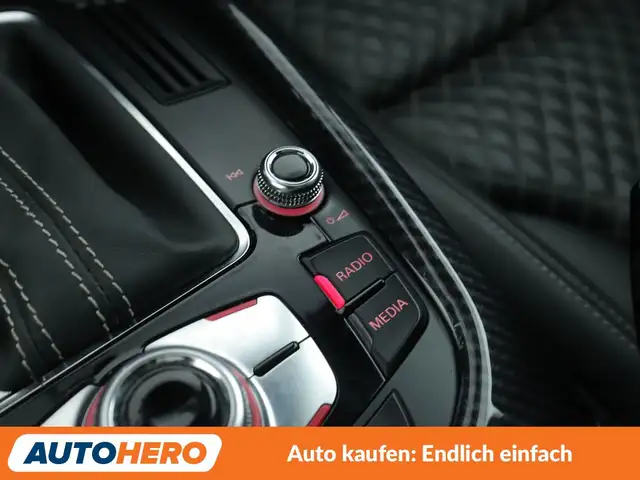 Audi SQ5 view 25