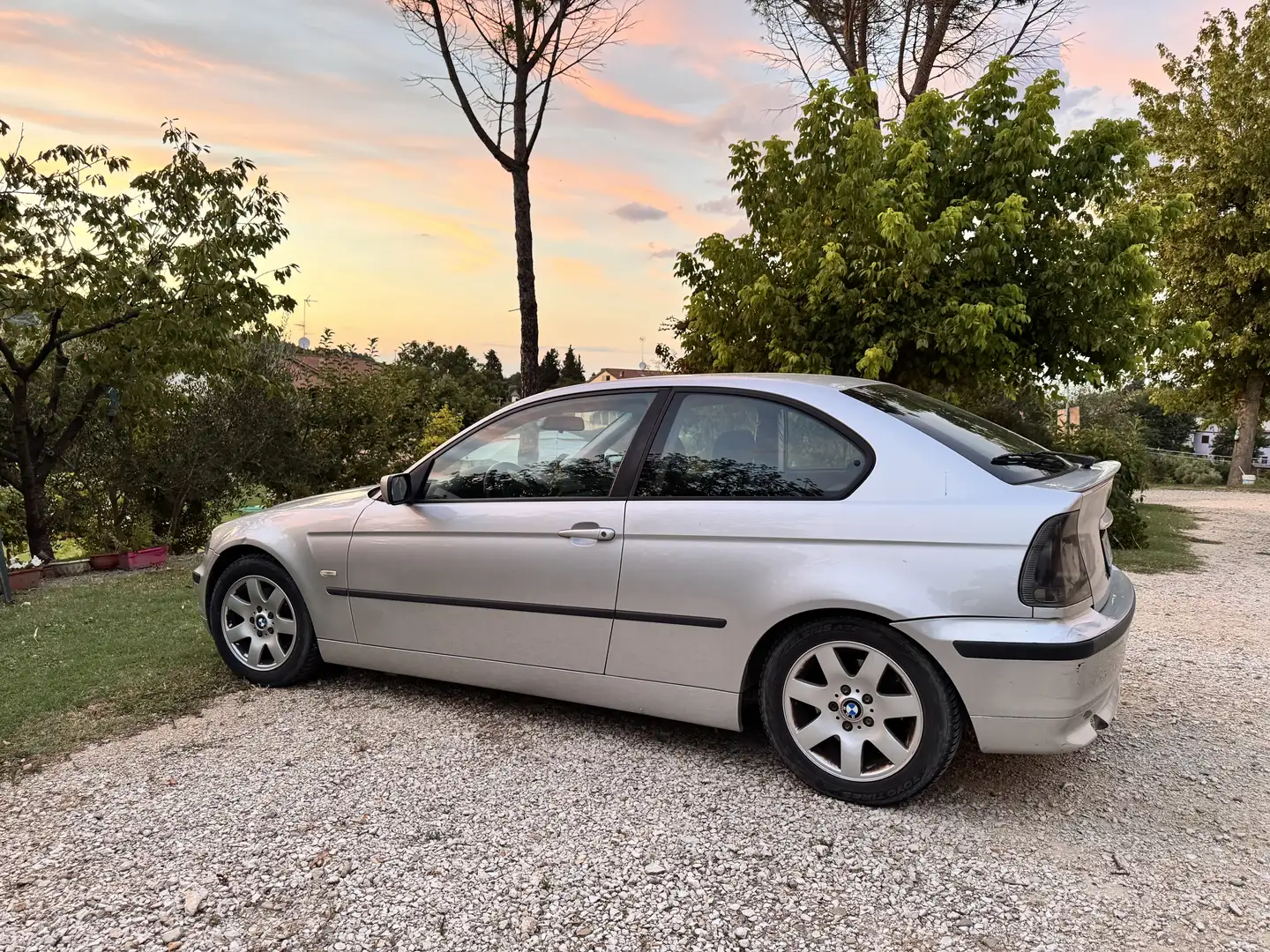 BMW - 1