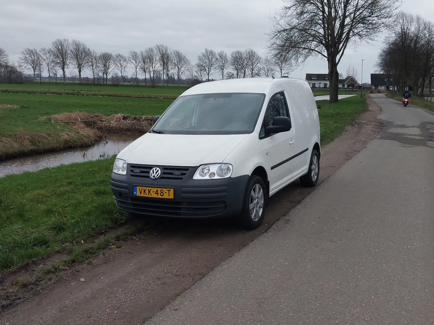 Volkswagen Caddy 1.6 850 kg. Wit - 1