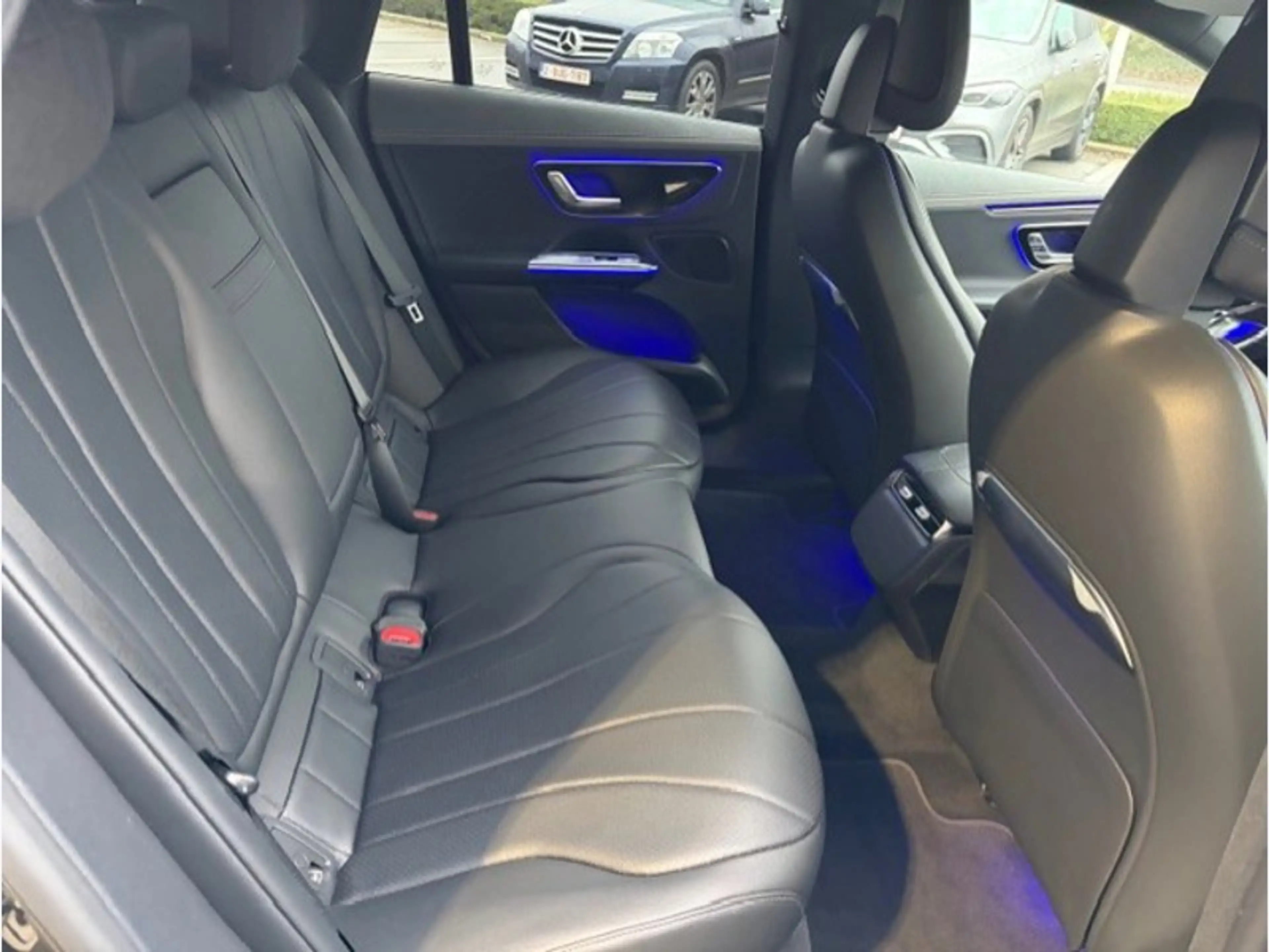 Mercedes-Benz EQE 300 Berline AMG Pack Night — photo 11