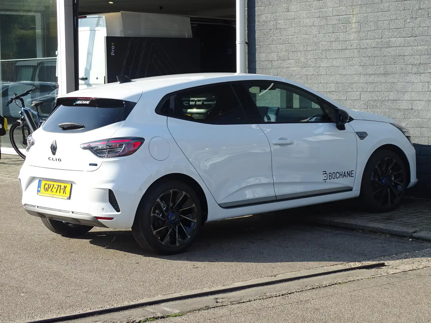 Renault Clio 1.6 E-Tech Full Hybrid 145 esprit Alpine PACK PREM Wit - 2
