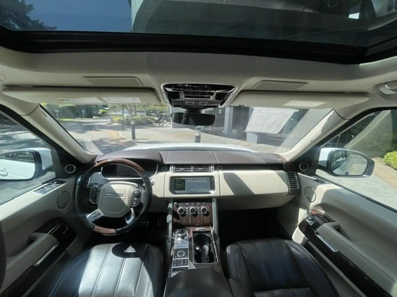 Land Rover Range Rover снимка Land Rover Range Rover