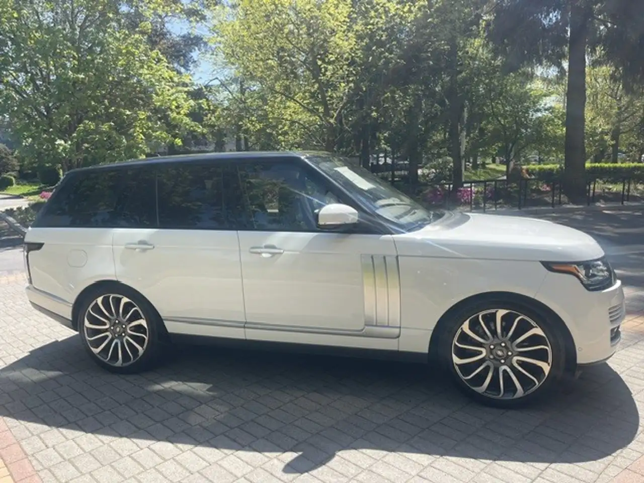 Land Rover Range Rover снимка Land Rover Range Rover