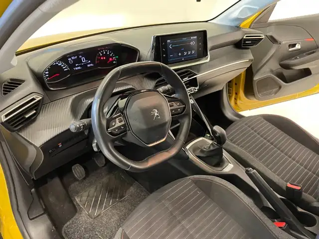 Peugeot 208 view 15