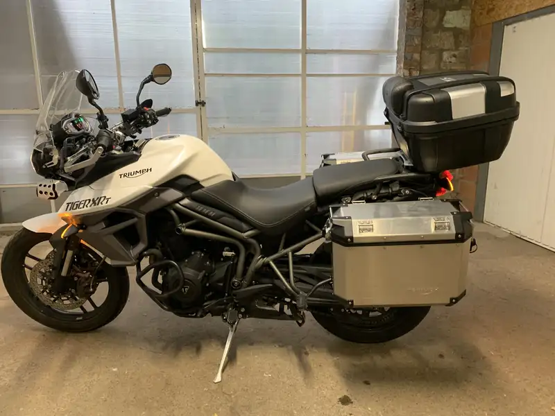 Triumph Tiger 800