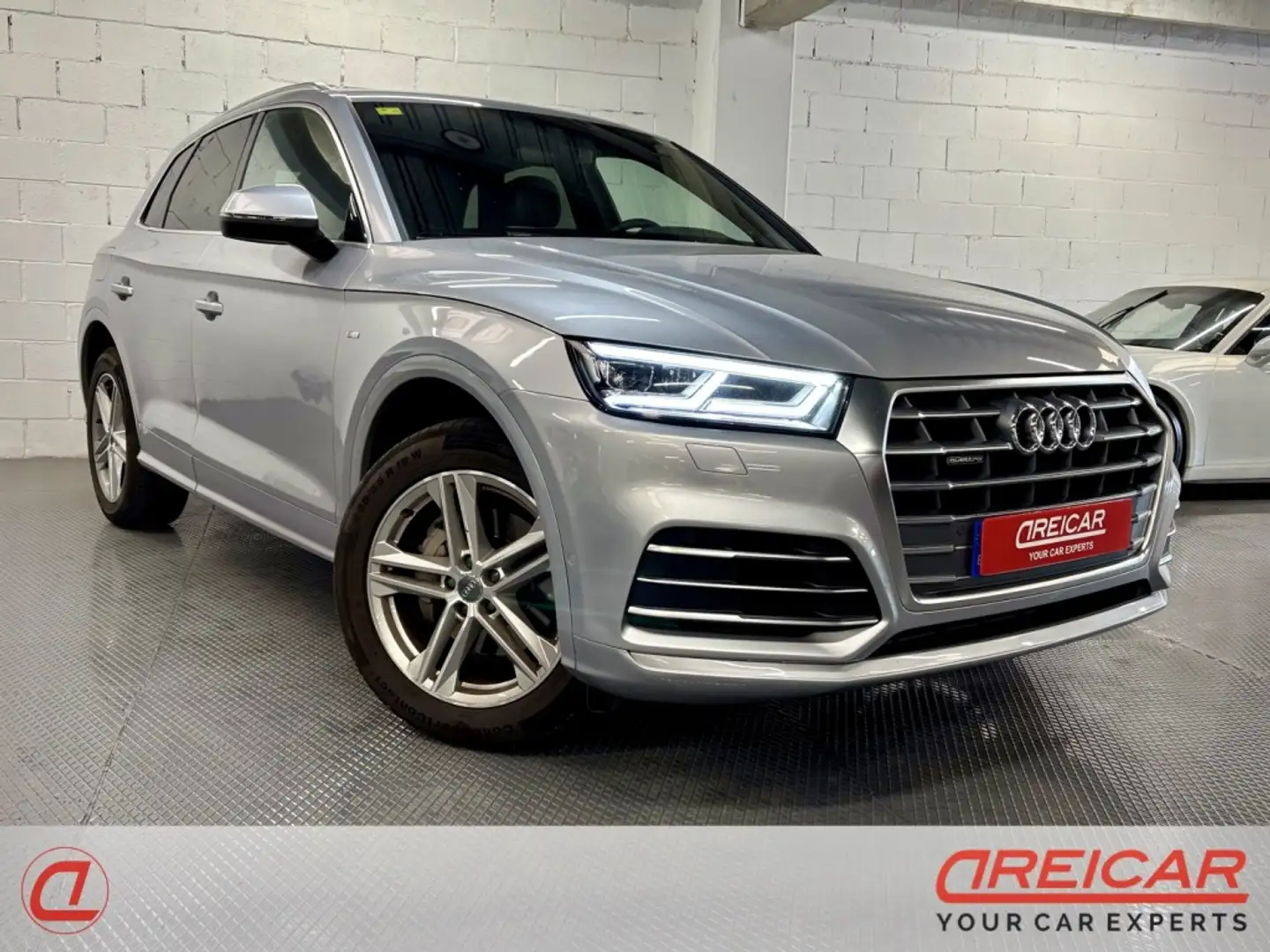 Audi Q5 45 TFSI Black line quattro-ultra S tronic Gris - 1