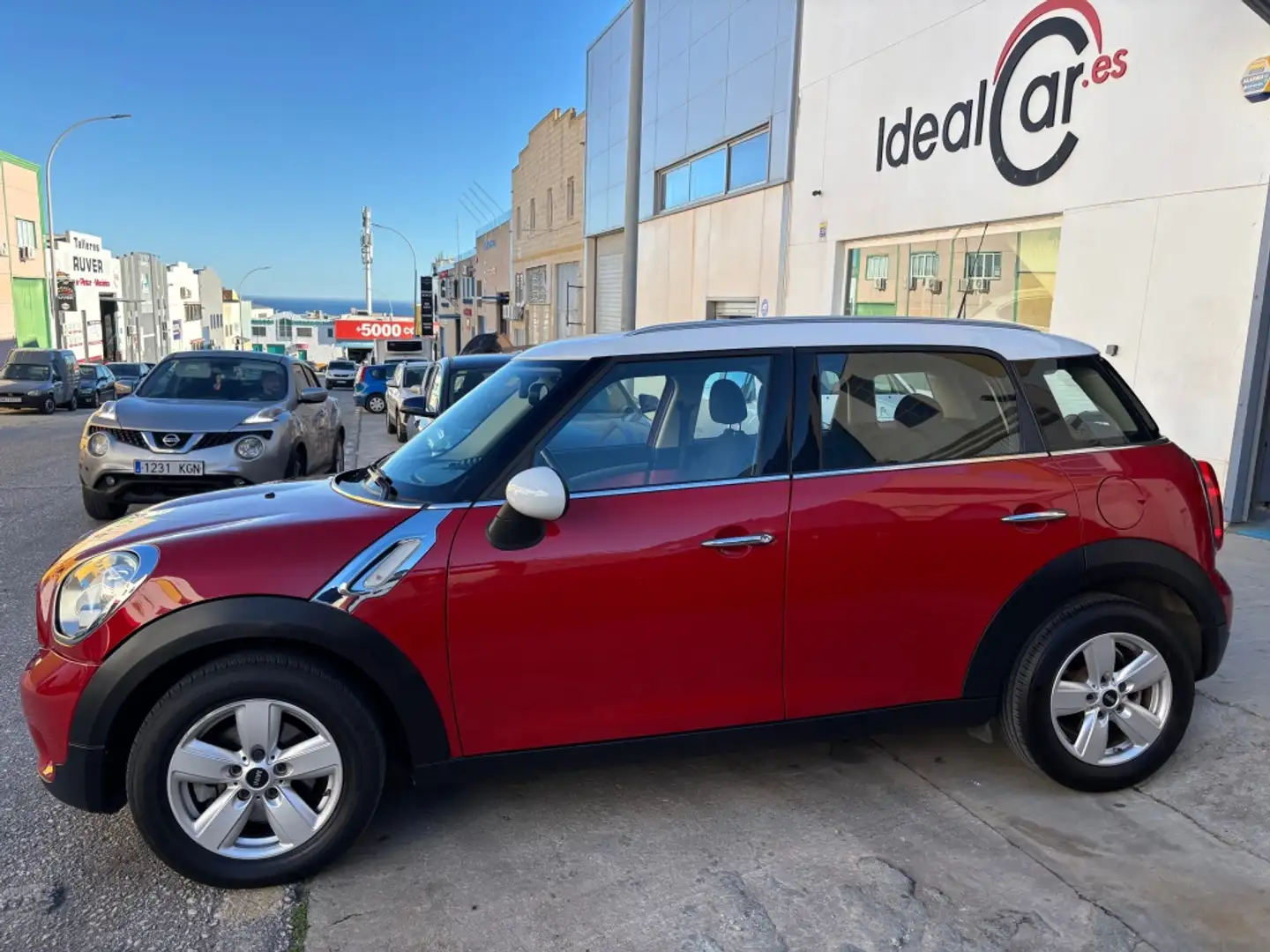 MINI Cooper Countryman D AUT. Rot - 2