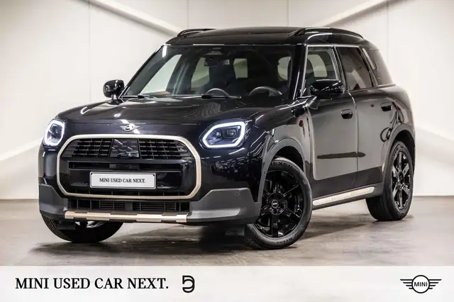 MINI Countryman C Favoured | PANO | JCW SEAT |