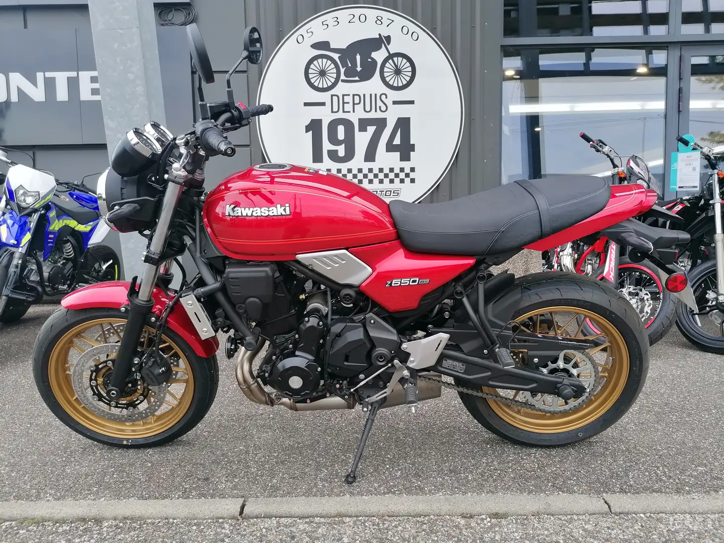 Kawasaki Z 650 Roşu - 2