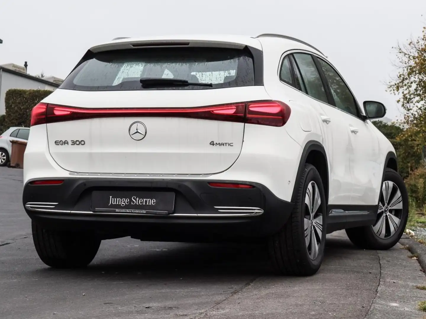 Mercedes-Benz EQA 300 4M Progressive/LED/Kamera/Ambi/Totw/18" Bianco - 2