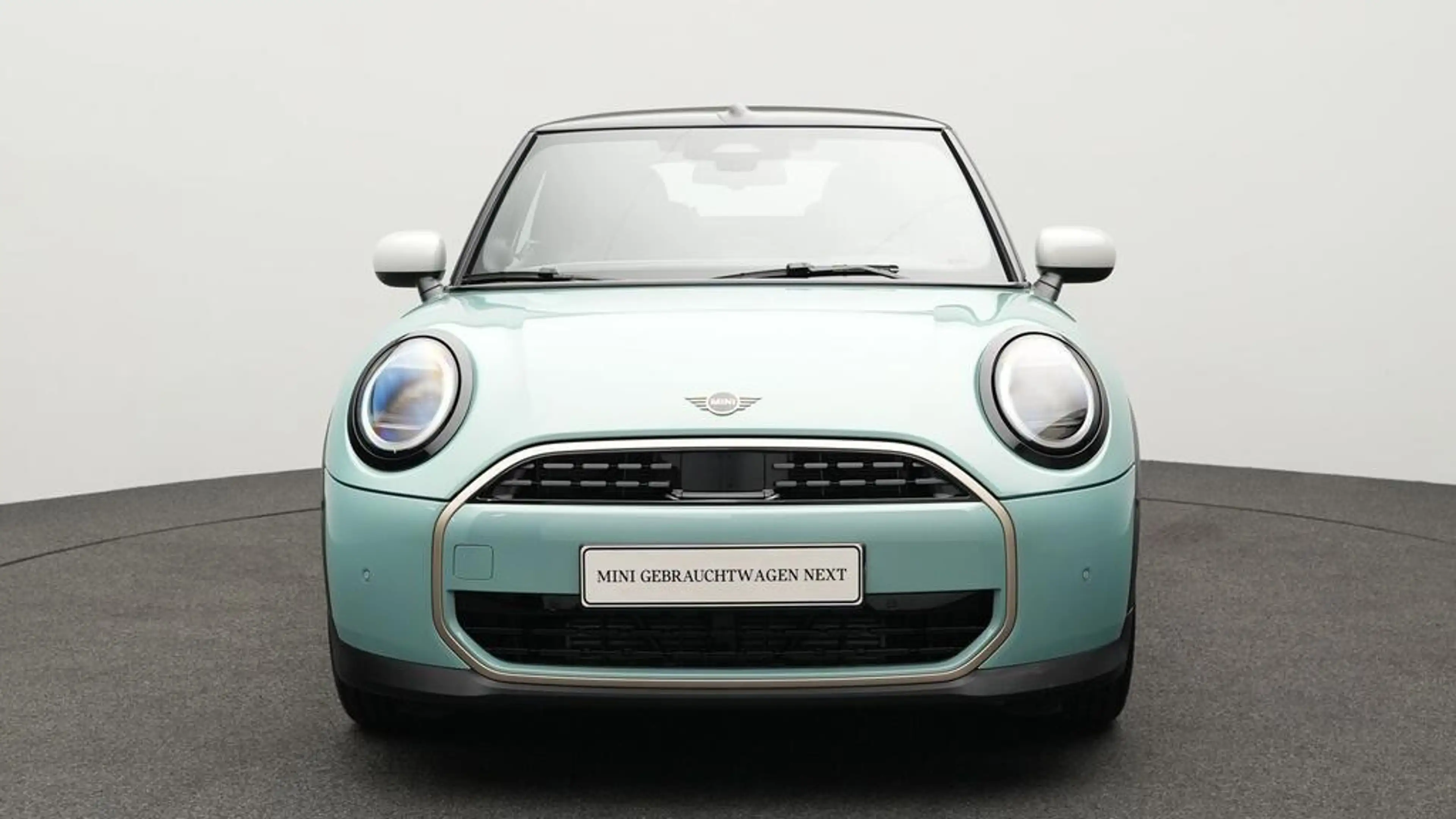 MINI Cooper C Cabrio Favoured Trim — photo 15
