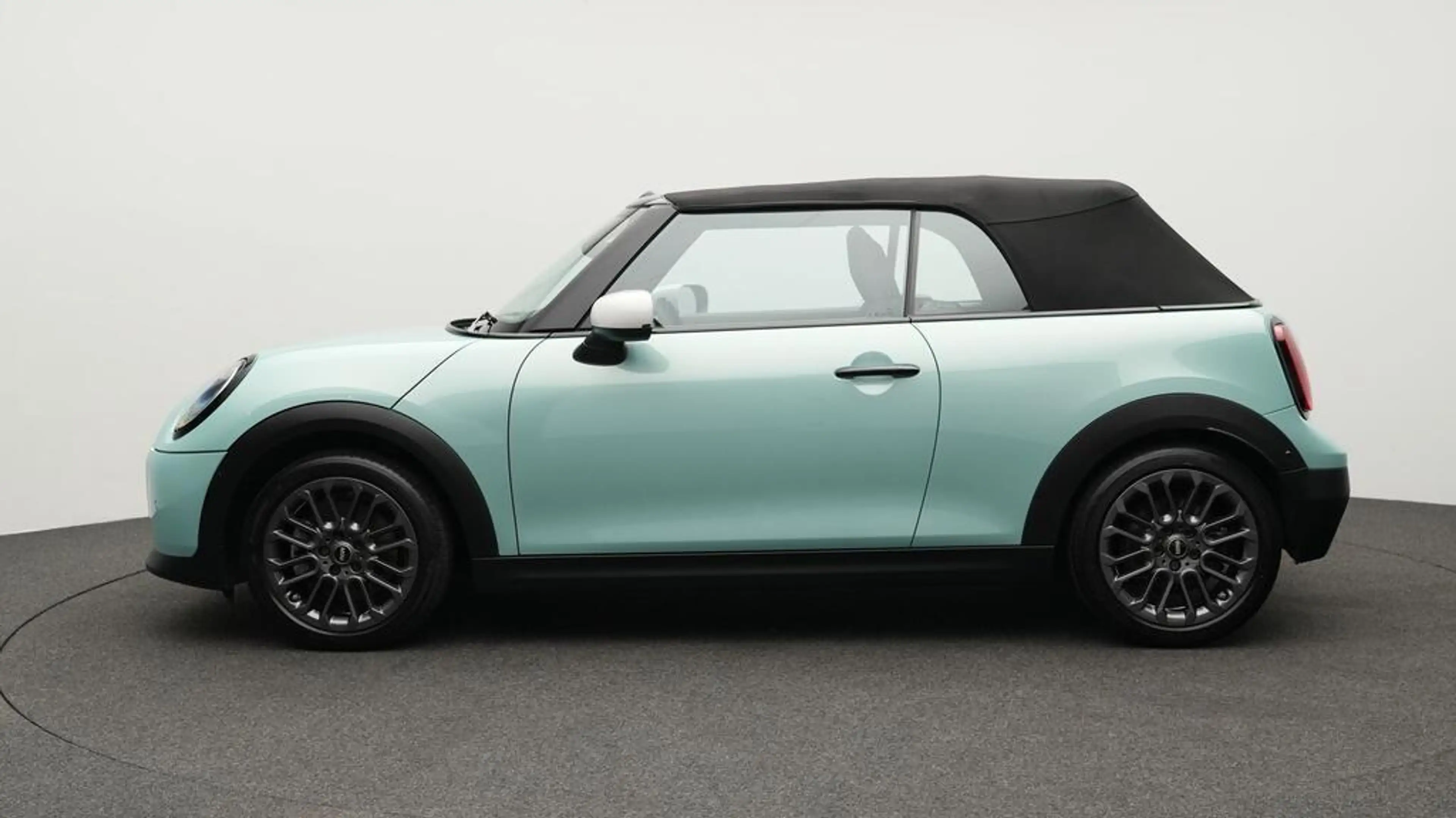 MINI Cooper C Cabrio Favoured Trim — photo 2