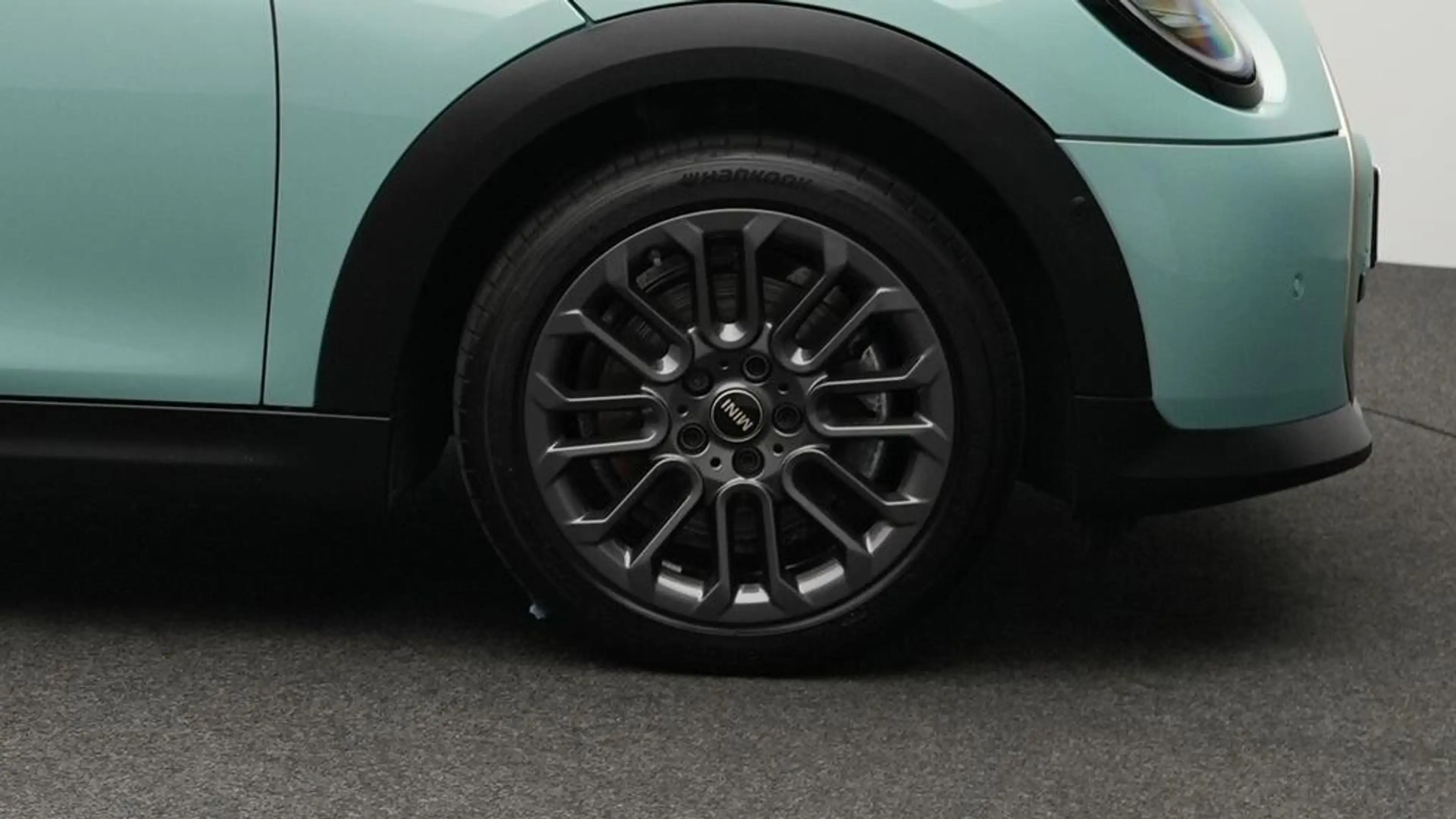 MINI Cooper C Cabrio Favoured Trim — photo 12
