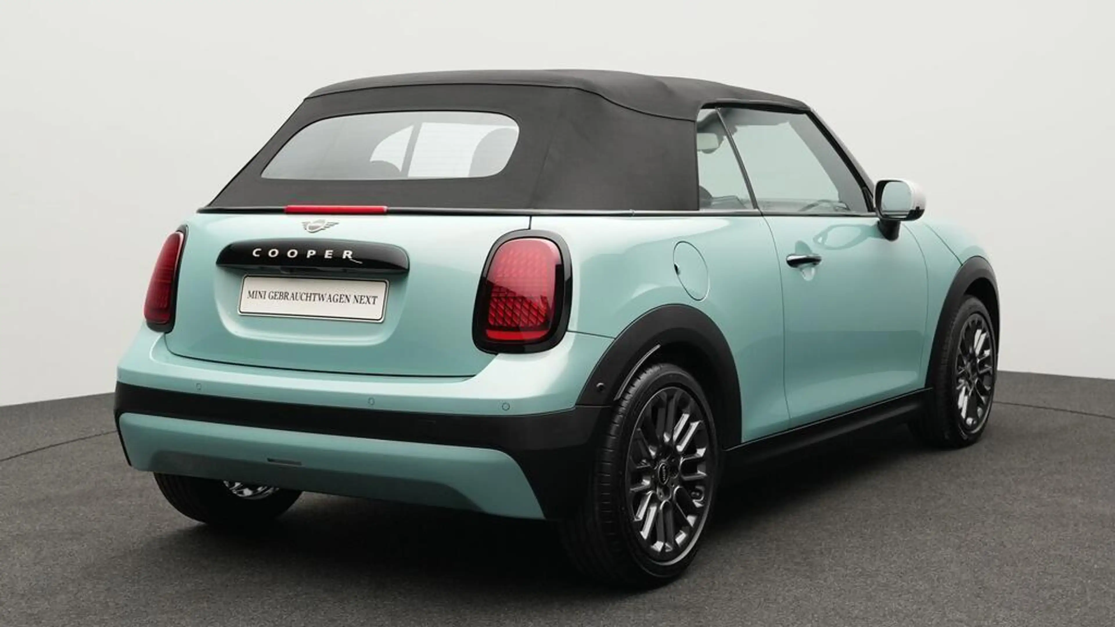 MINI Cooper C Cabrio Favoured Trim — photo 6