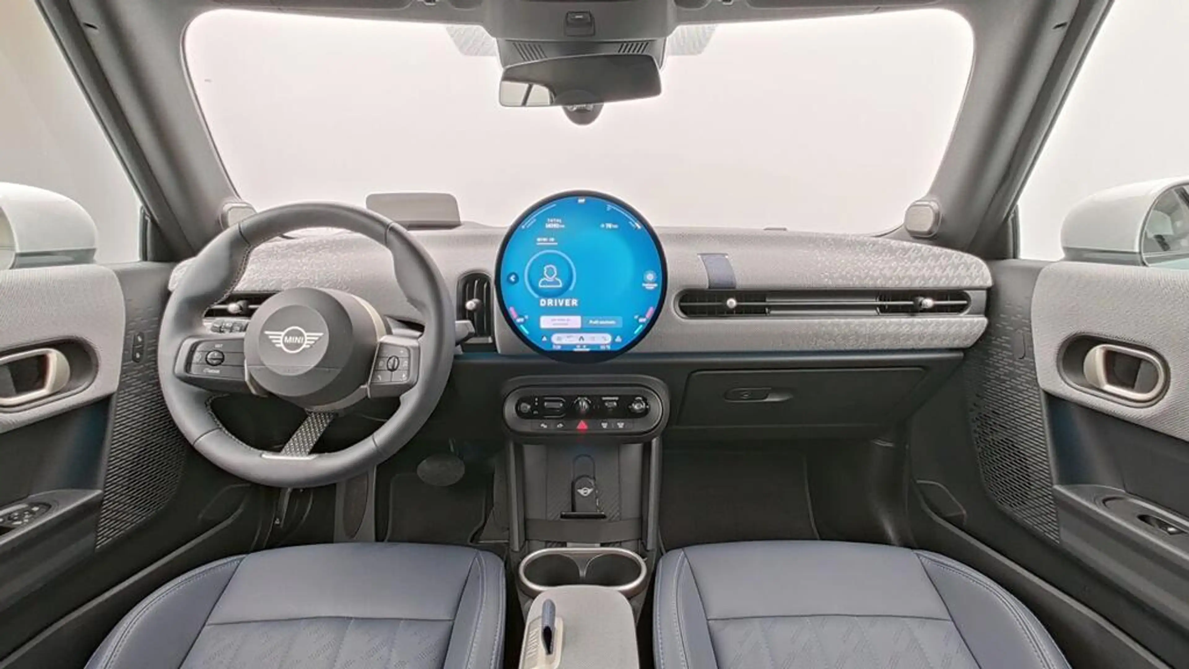 MINI Cooper C Cabrio Favoured Trim — photo 13
