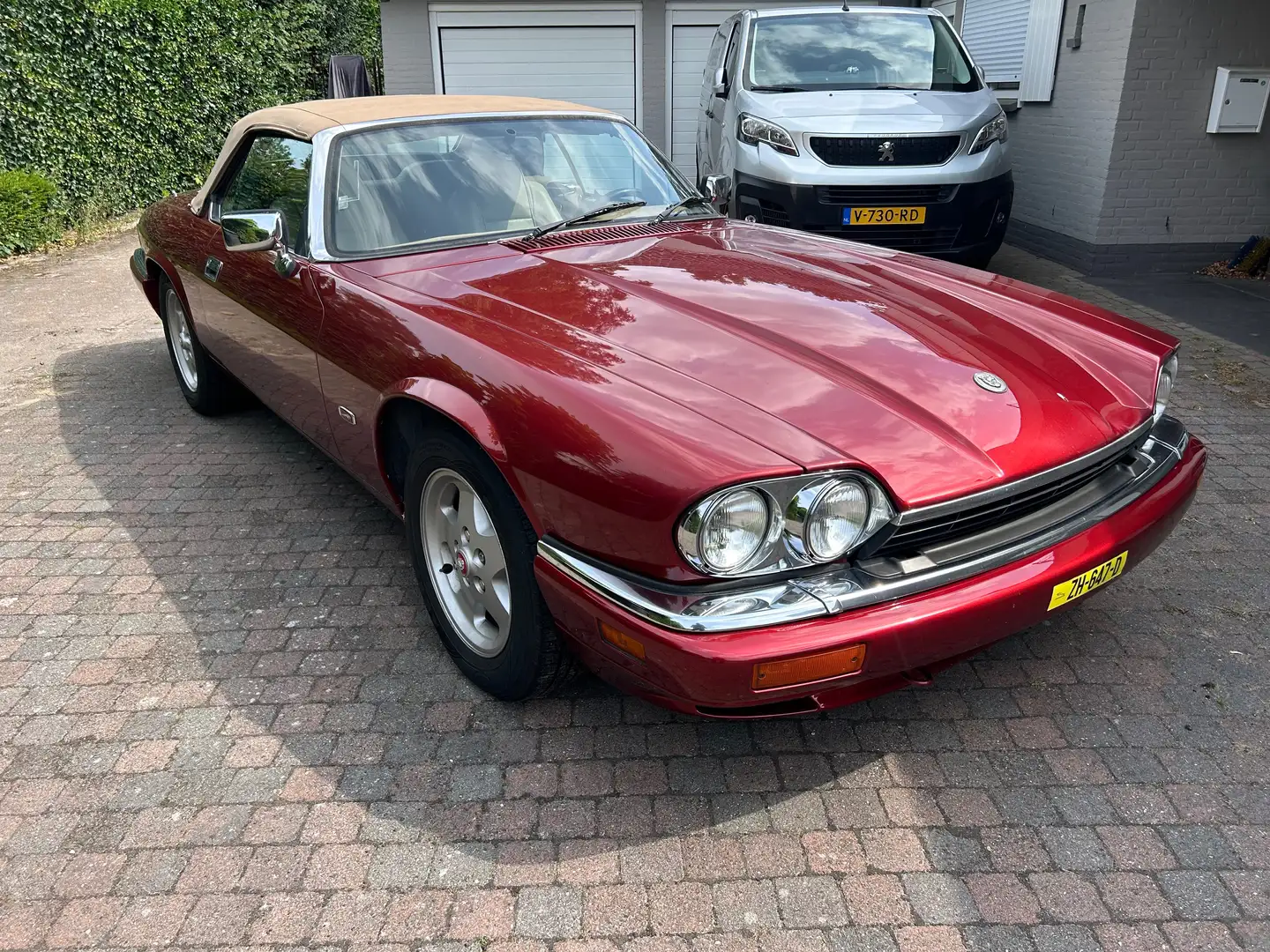 Jaguar XJS XJS 4.0 Convertible Rood - 1