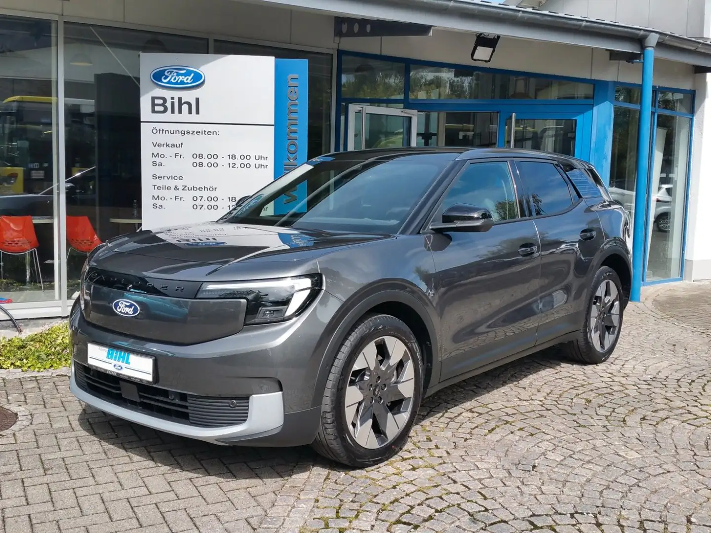 Ford Explorer Premium AWD Wärmep. Panoramad. 360°-Kam Grau - 2