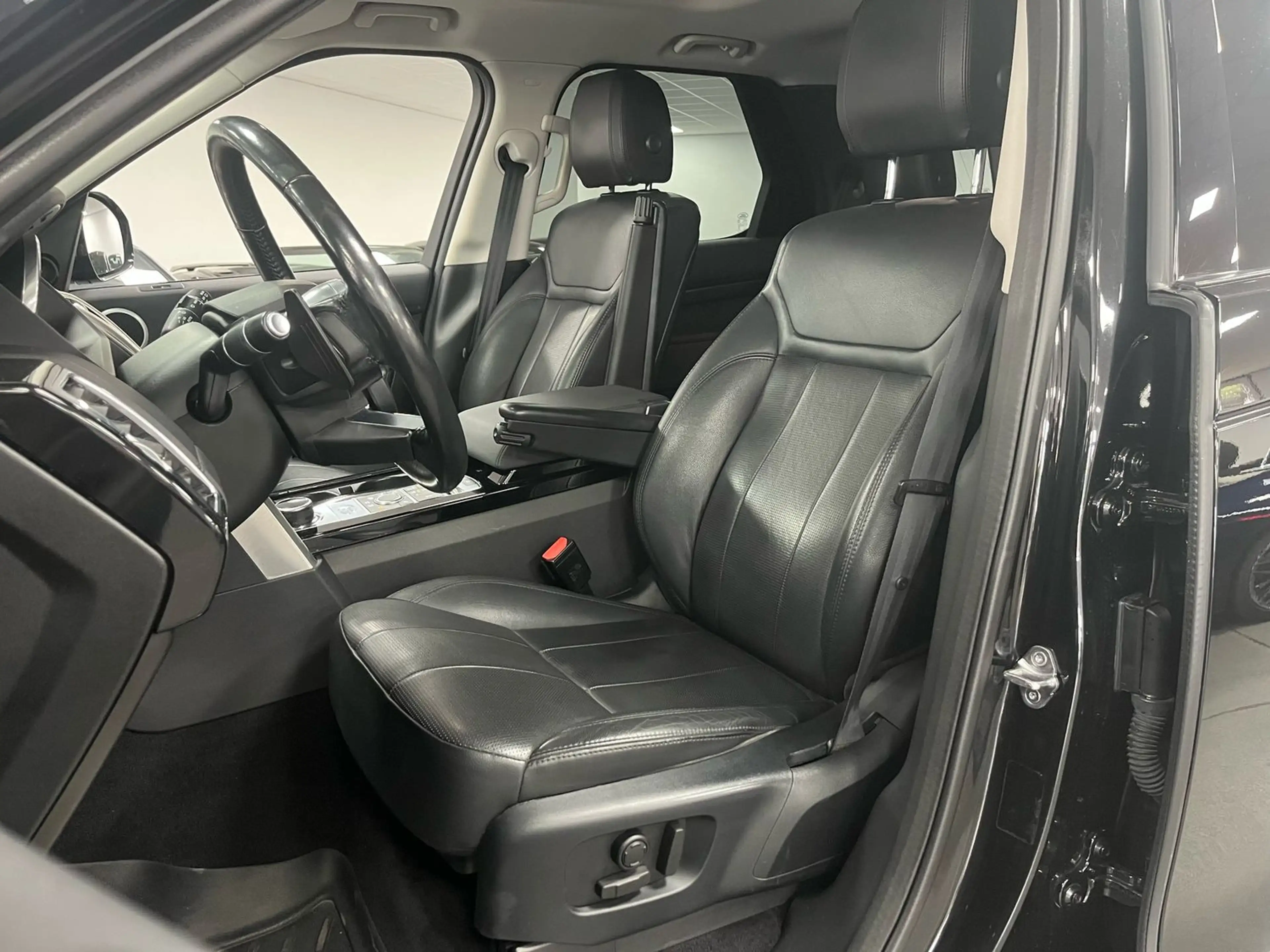 Land Rover Discovery HSE Si6 3.0l V6 Unfallfrei/7-Sitzer/Scheckheft — photo 11