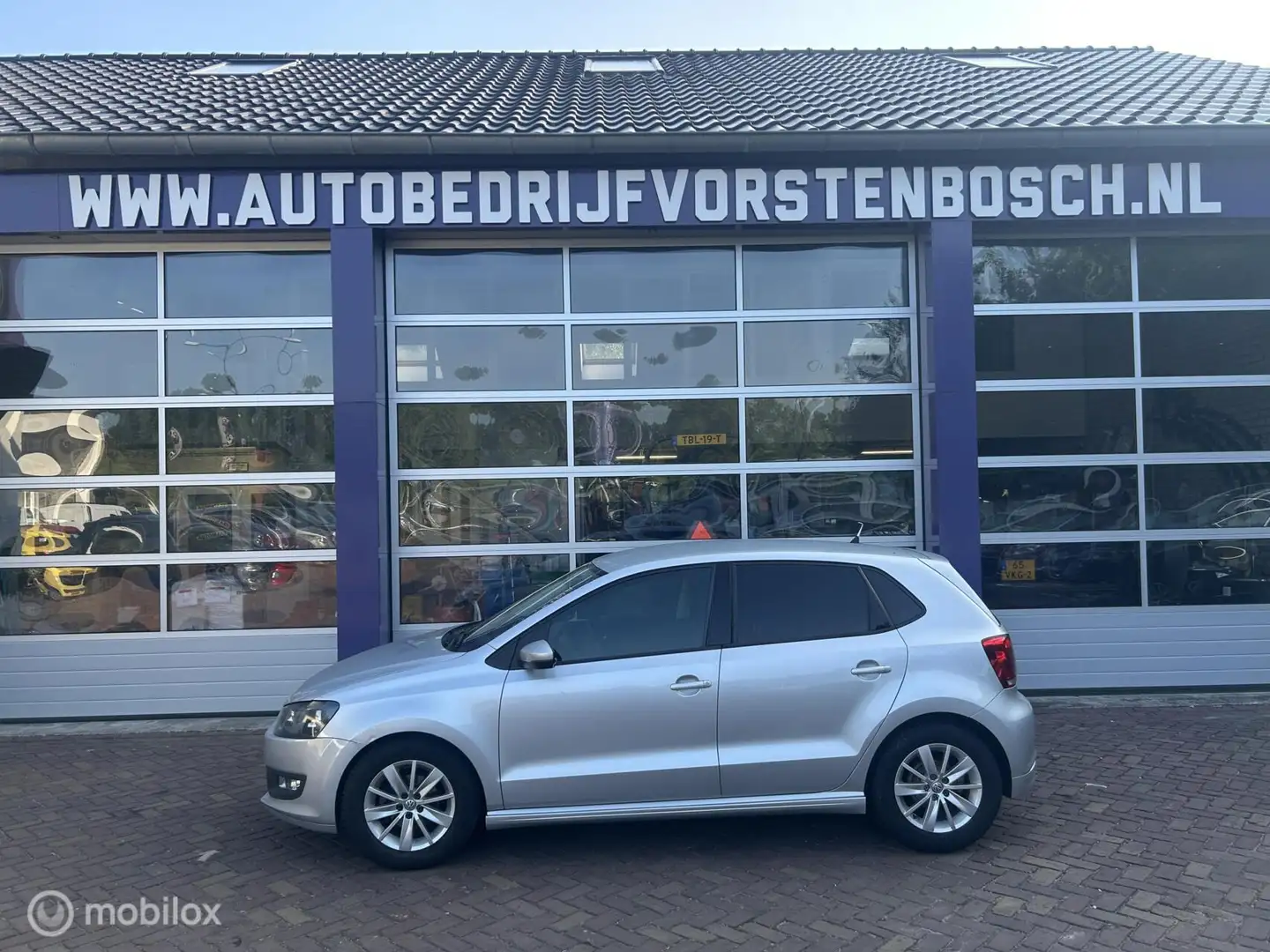Volkswagen Polo 1.2 TDI BlueMotion Comfortline * AC * 5 DRS Gris - 2