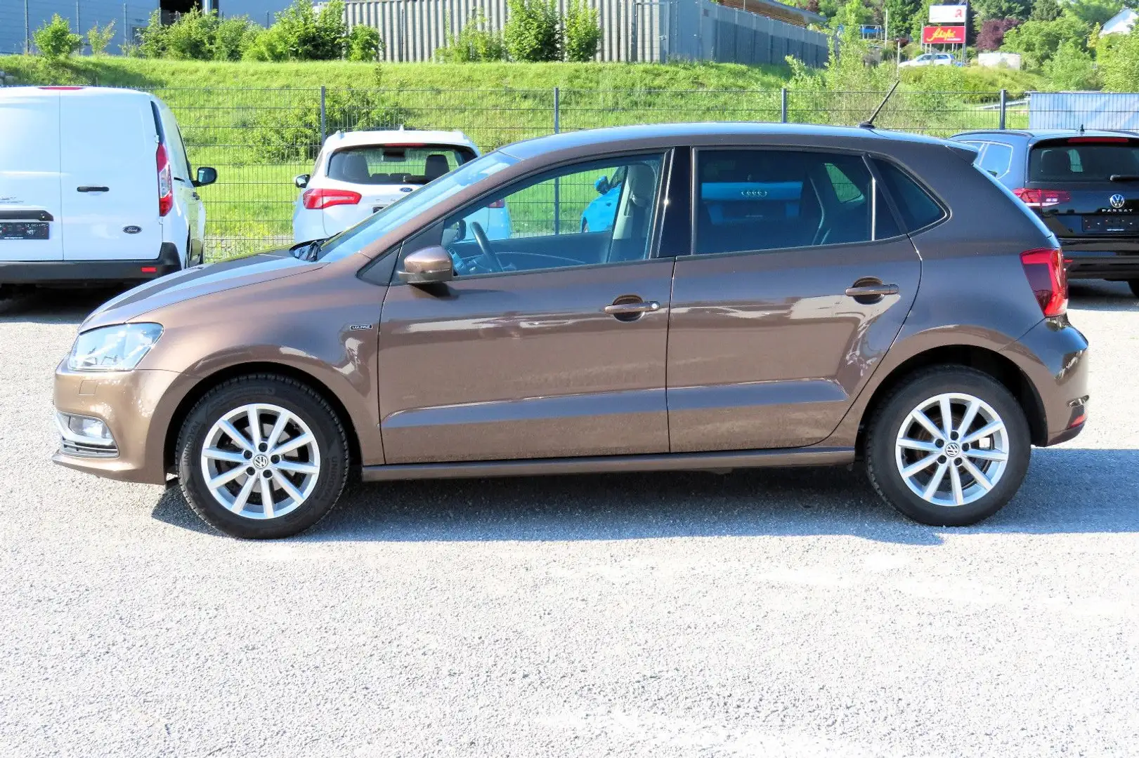 Volkswagen Polo V 4-türig"Lounge"Klimaaut Sitzheiz 1.Hd Eu6 Brun - 2