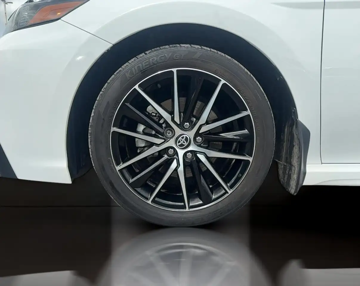 Toyota Camry снимка Toyota Camry