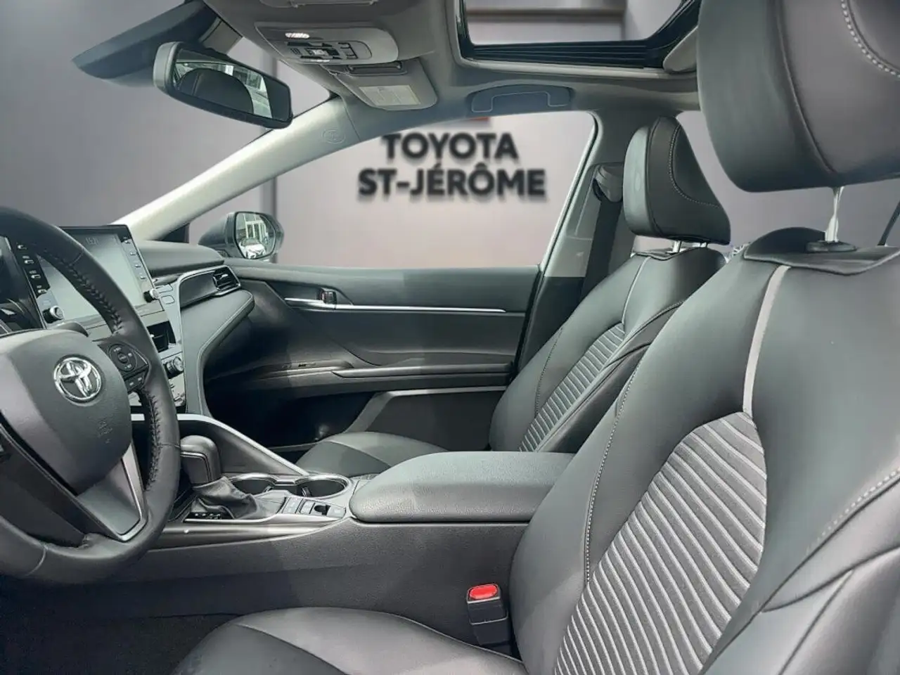 Toyota Camry снимка Toyota Camry