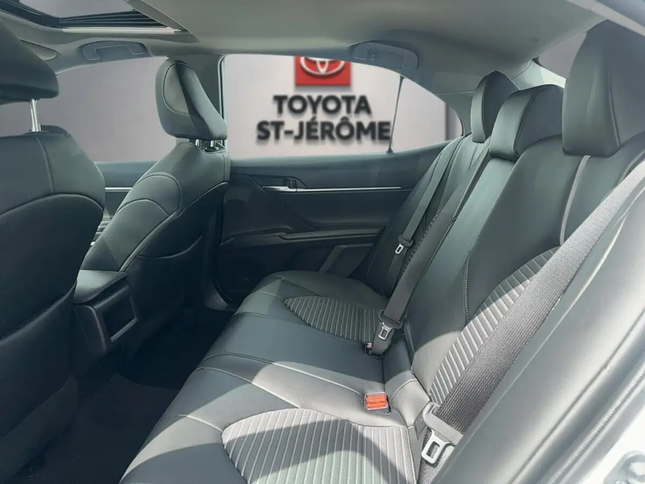 Toyota Camry снимка Toyota Camry