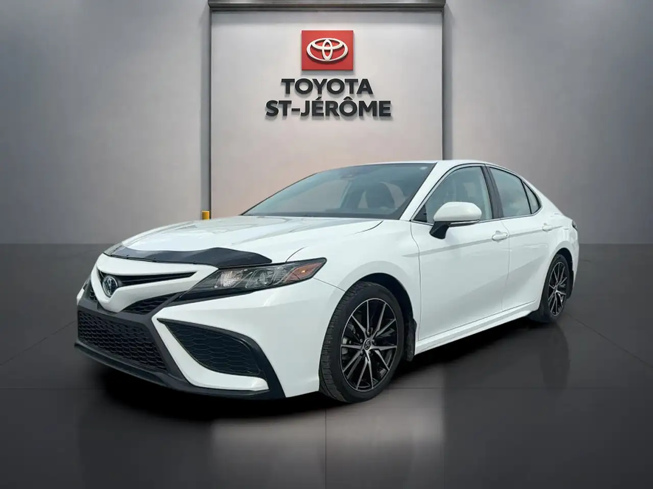 Toyota Camry снимка Toyota Camry