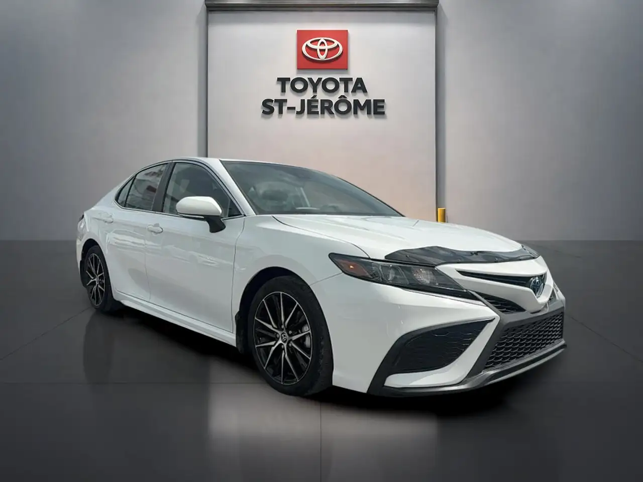 Toyota Camry снимка Toyota Camry