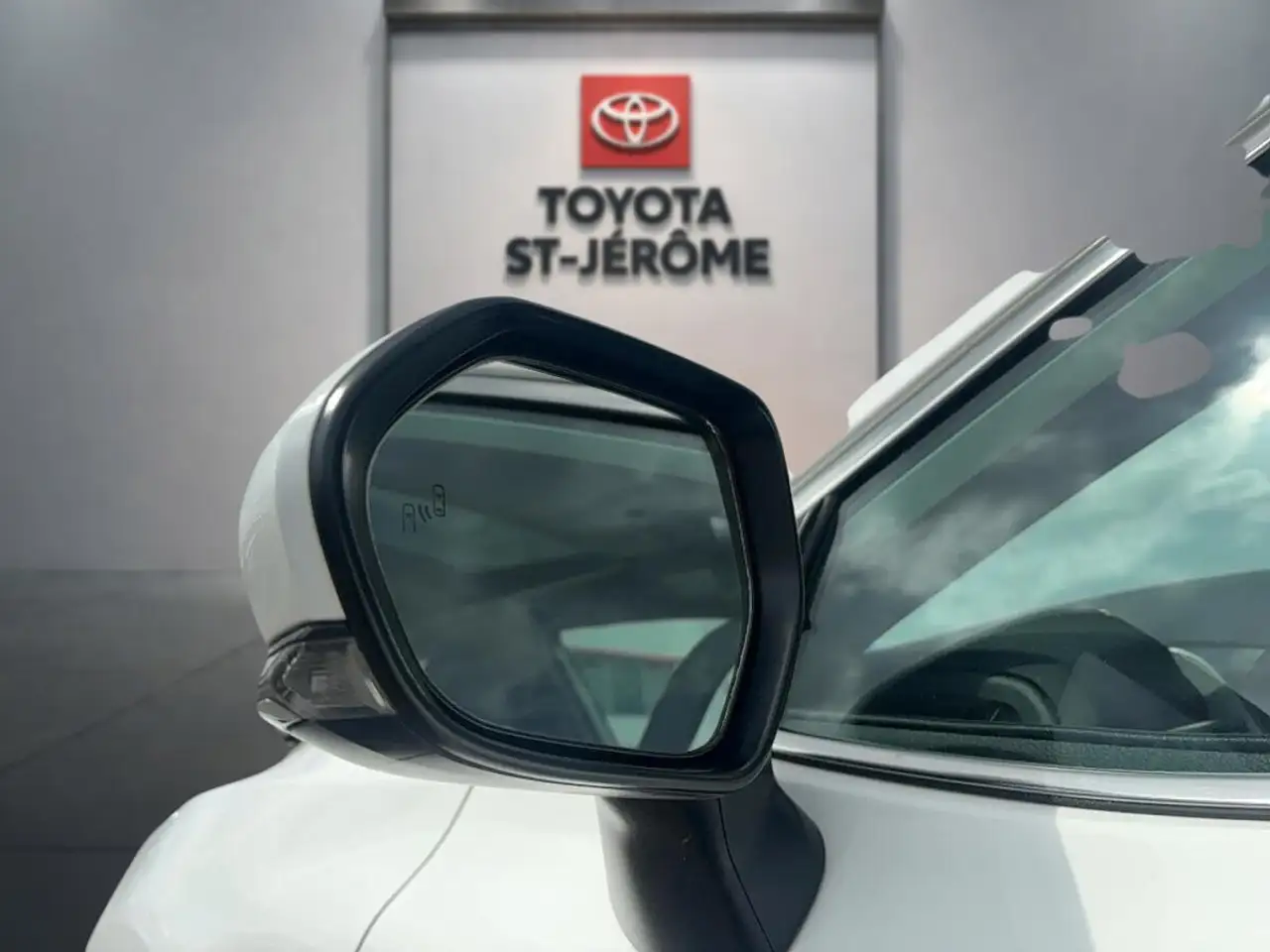 Toyota Camry снимка Toyota Camry