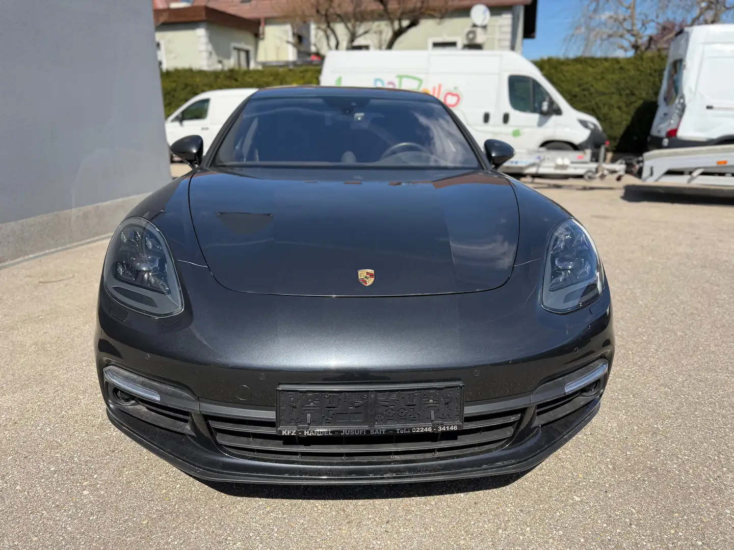 Porsche Panamera 4 E-Hybrid PHEV Sport Turismo Aut. Grau - 2