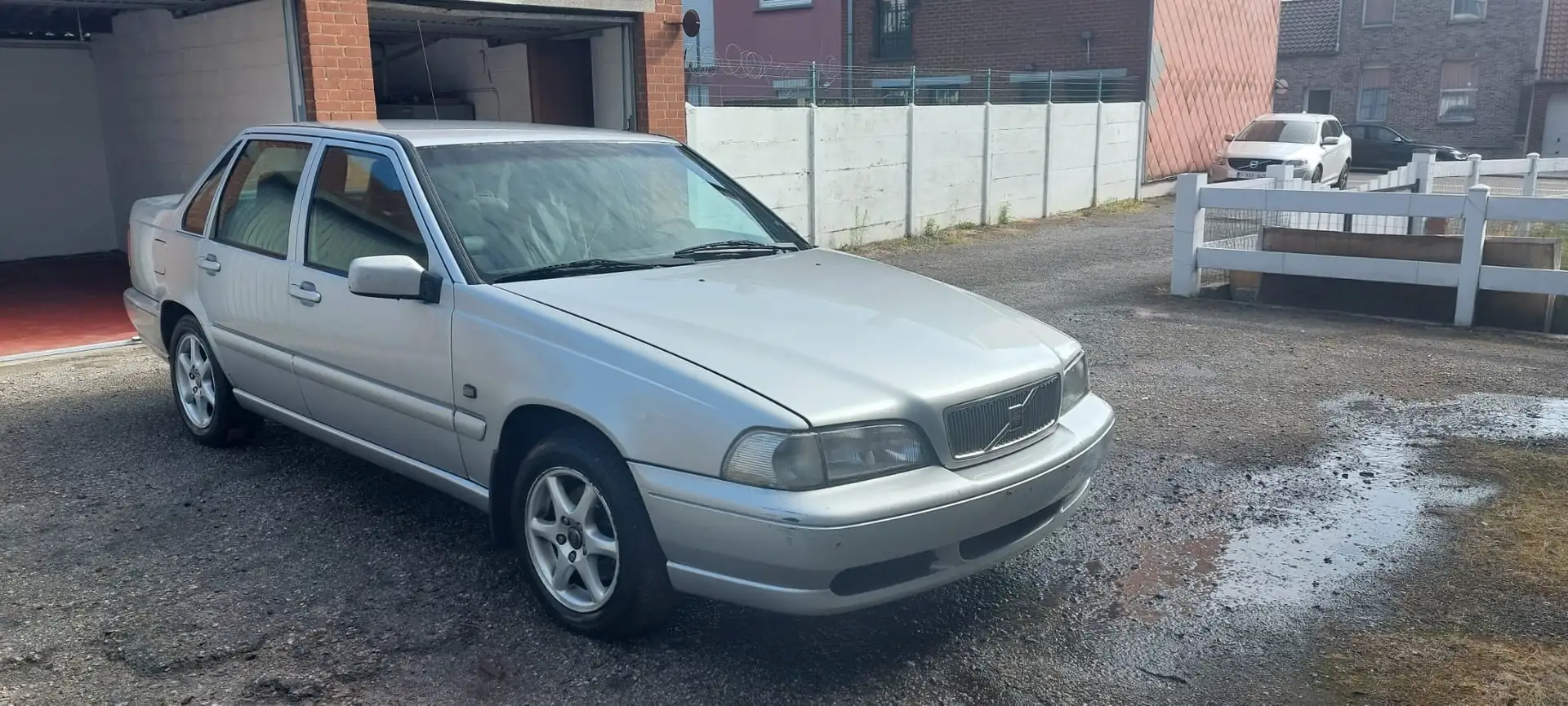 Volvo S70 2.5i Silber - 1