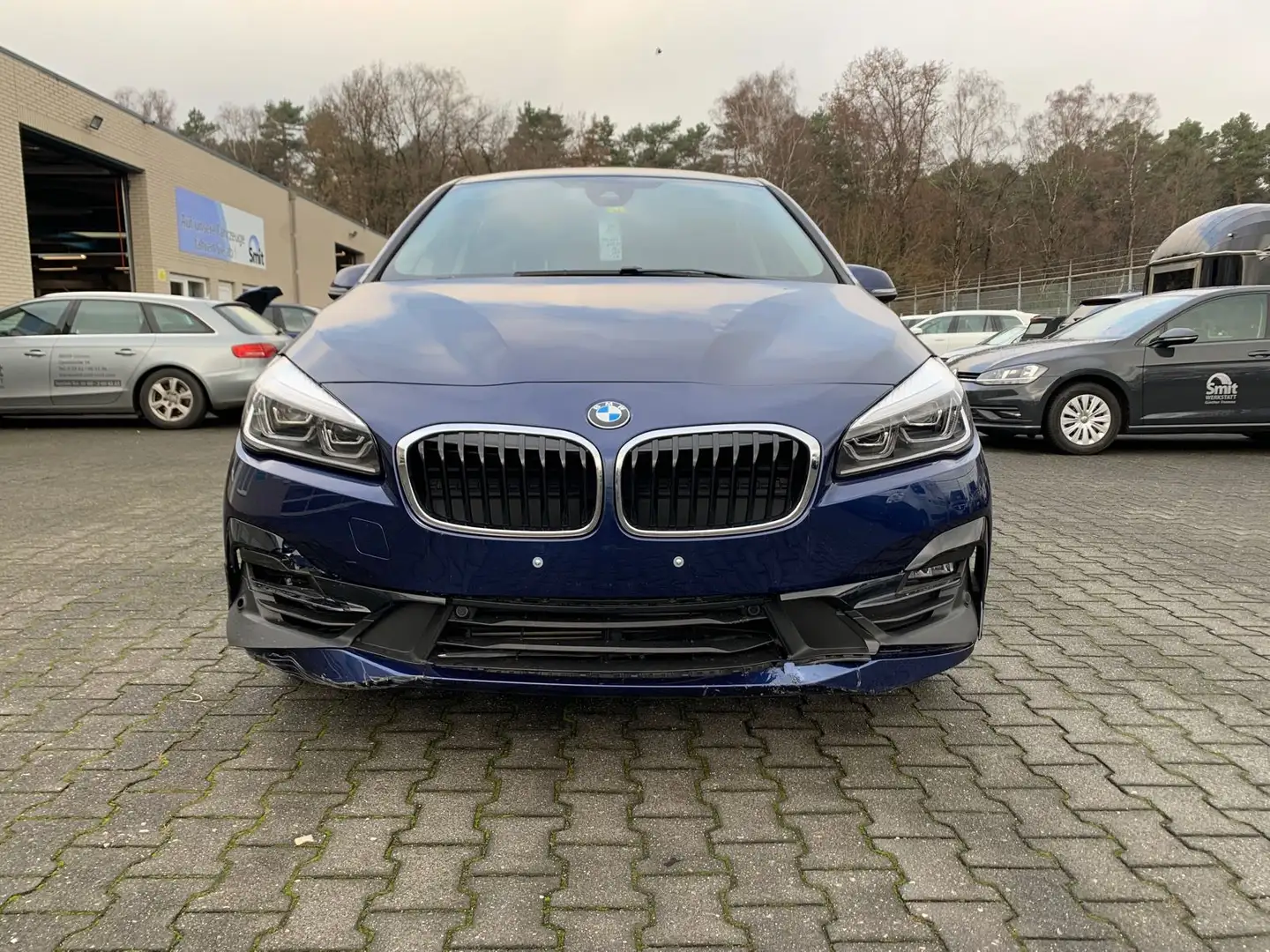 BMW 218 d GT xDrive Sport Line/ 7Sitze/ WASSERSCHADEN Blau - 1
