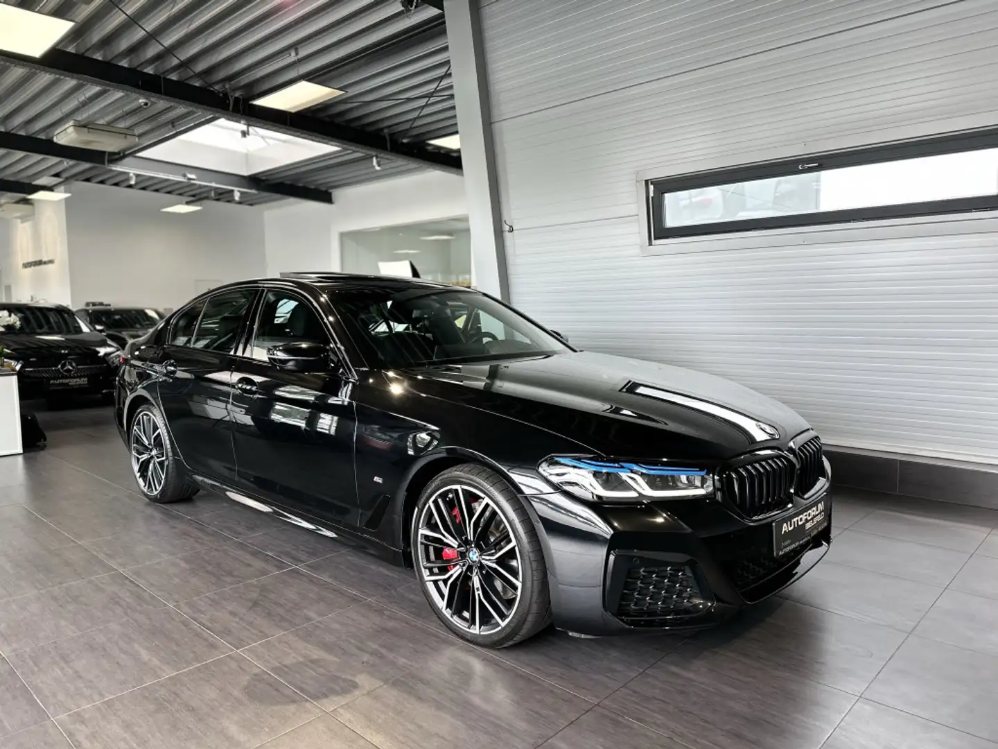 BMW 545 xDrive M Sport|Laser|360°|HuD|LM20|harman® Czarny - 1