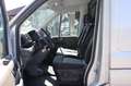Volkswagen Crafter 30 2.0 TDI L2H2 Airco / Bluetooth / Radio / Prijs Grijs - thumbnail 9
