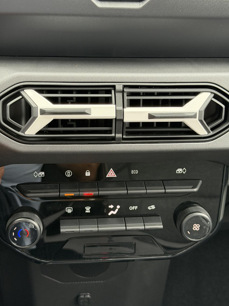 Dacia Spring Essential 27 kWh Nieuw! Ongebruikt! — photo 12