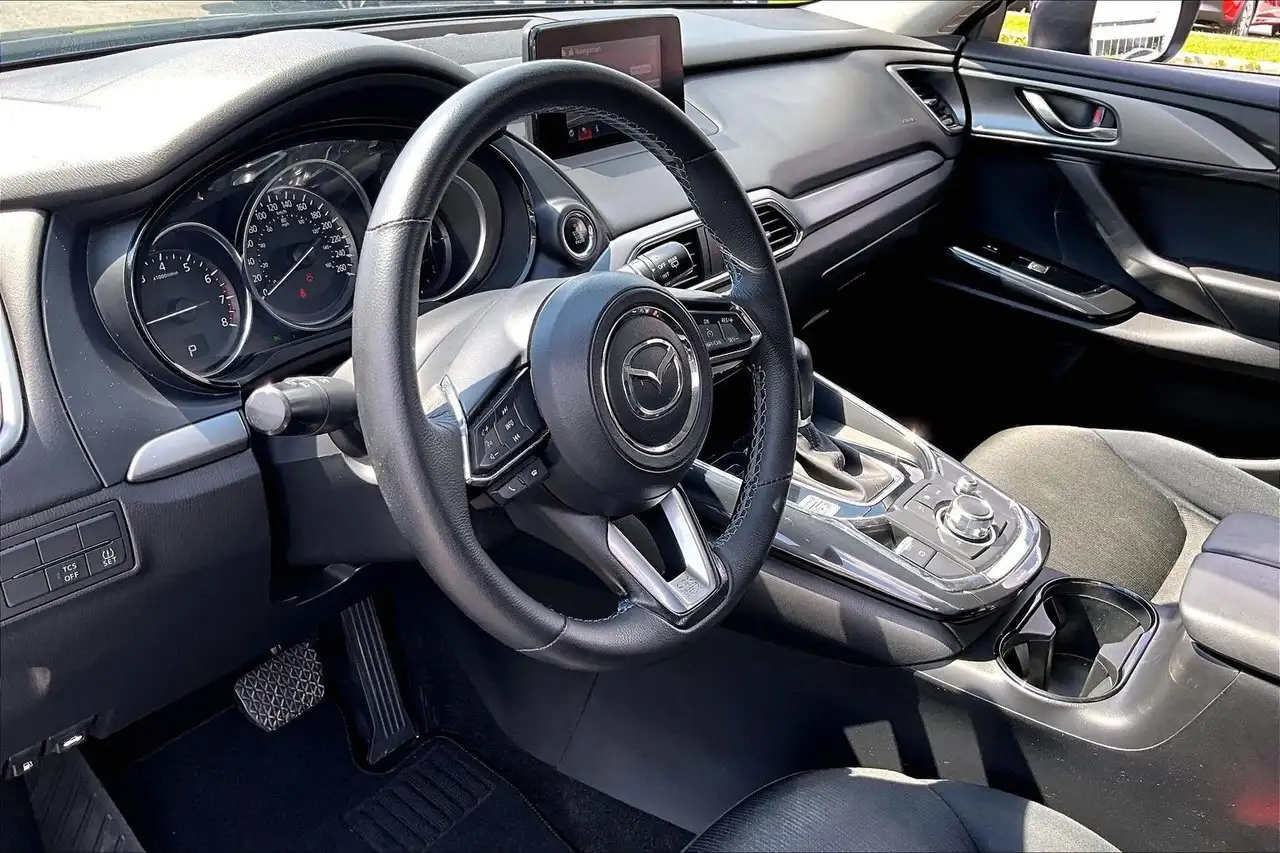 Mazda CX-9 photo Mazda CX-9