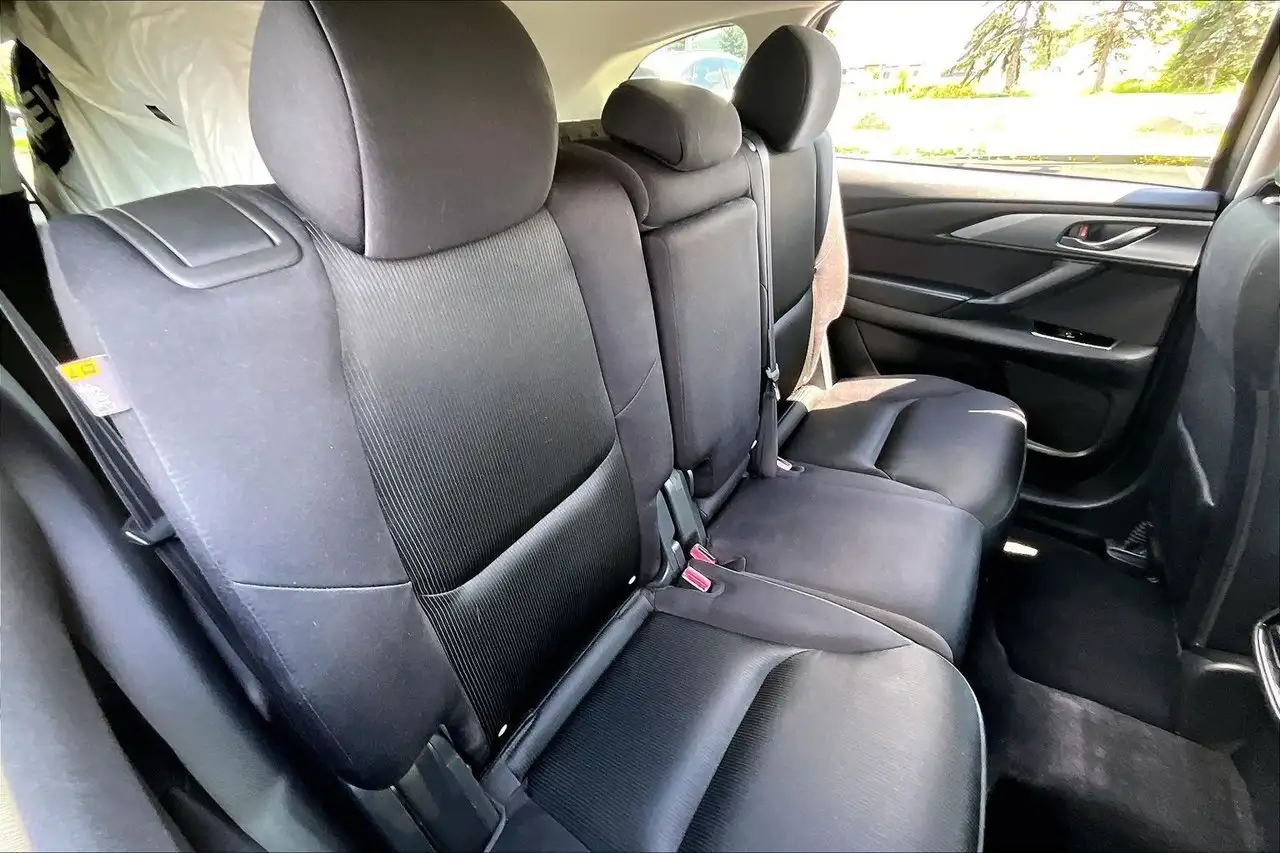 Mazda CX-9 photo Mazda CX-9
