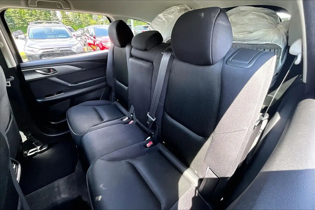 Mazda CX-9 photo Mazda CX-9