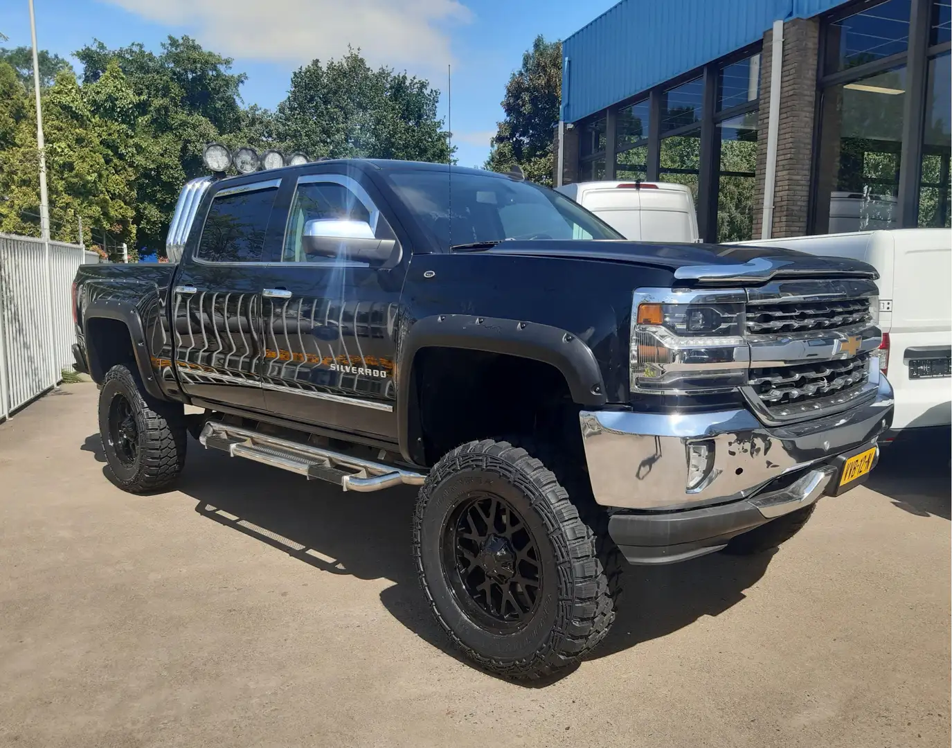 Chevrolet Silverado 4WD LTZ Crewcab High Mountain 3500Kg Trekhaak Zwart - 1
